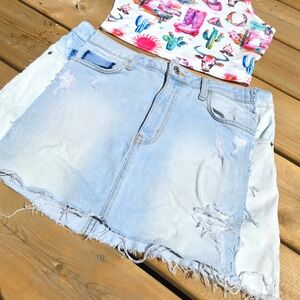 UPCYCLED Denim Distressed Low-rise Mini Skirt w White Side Panels, size 4